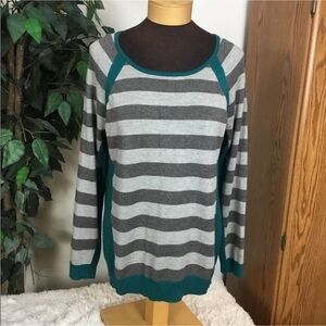 New Directions XL shades of gray and green long sleeve sweater stripes